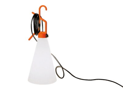 Lampada con filo lungo Flos May Day: per un’illuminazione mobile e moderna